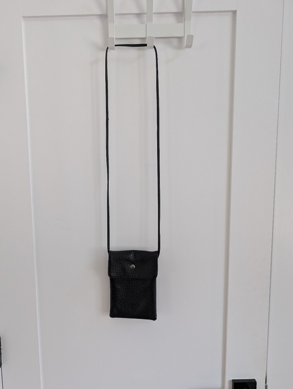 ✨4 for 12 Black Crossbody Phone Bag Minimalist Cell Phone Wallet Purse